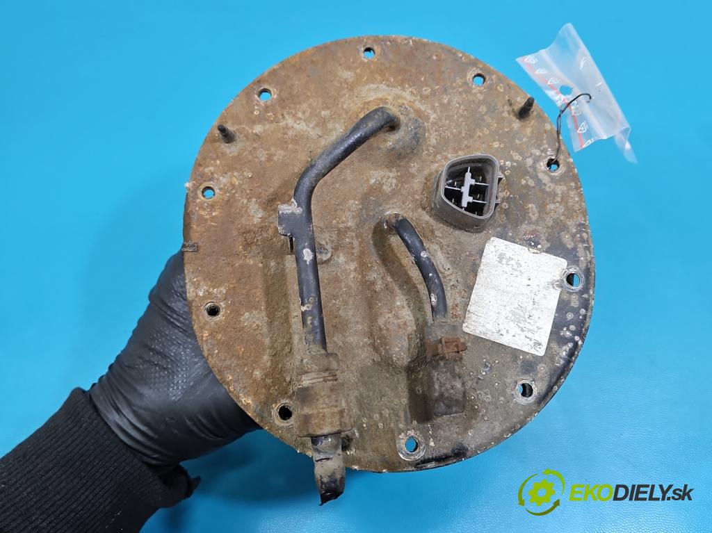 Toyota Avensis I T22 1997-2003 2.0 vvti 150 HP manual 110 kW 1998 cm3 4- čerpadlo palivo