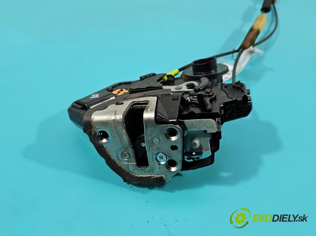 Toyota Avensis II T25 2003-2008 2.0 D4D 126 HP manual 93 kW 1998 cm3 5- zámok zadné ľavý