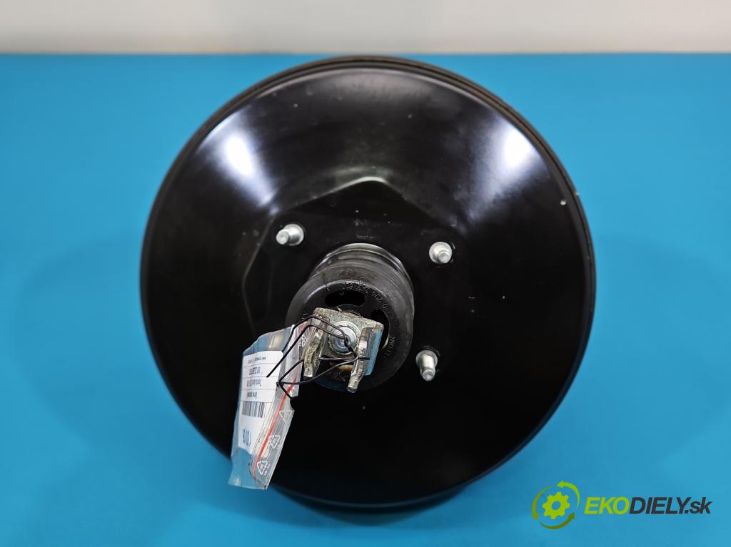 Toyota Auris II 2012-2018 1.6 16V 132  HP manual 97 kW 1598 cm3 5- servo brzdové 0204827881