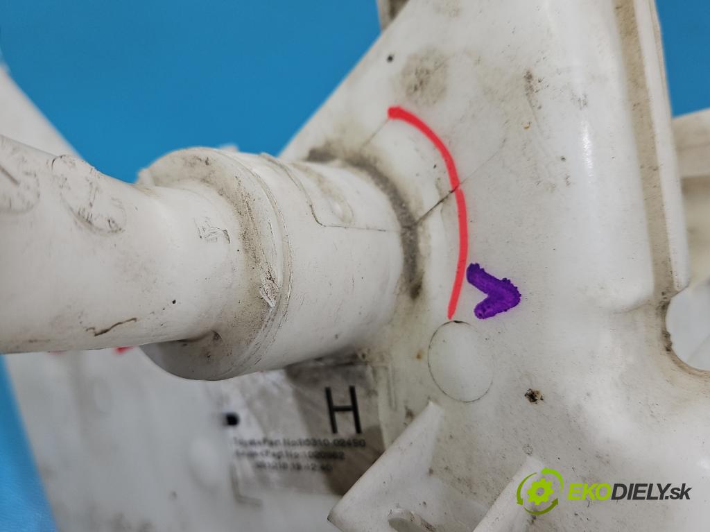 Toyota Auris II 2012-2018 1.6 16V 132  HP manual 97 kW 1598 cm3 5- nádržka tekutina: ostrekovačov 85310-02490