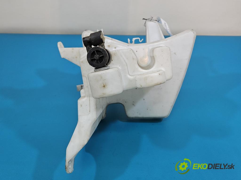 Toyota Auris II 2012-2018 1.6 16V 132  HP manual 97 kW 1598 cm3 5- nádržka tekutina: ostrekovačov 85310-02490