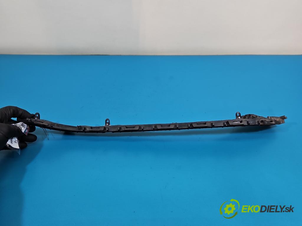 Toyota Auris II 2012-2018 1.6 16V 132  HP manual 97 kW 1598 cm3 5- Boty: nárazník zadné pravý 52575-02100