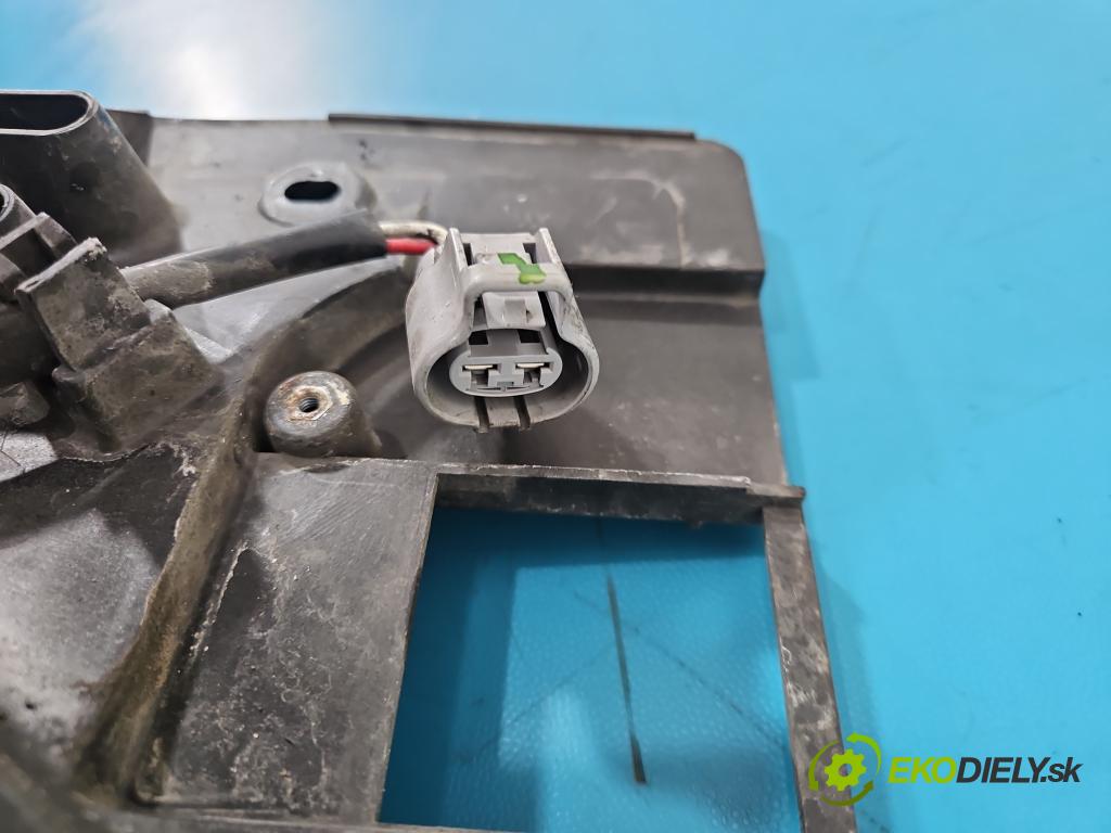 Toyota Auris II 2012-2018 1.6 16V 132  HP manual 97 kW 1598 cm3 5- Ventilátor chladiča 16363-0D120