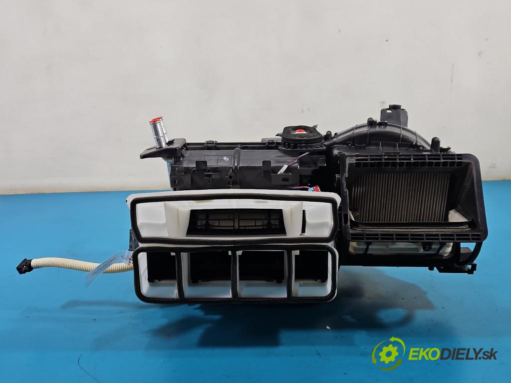 Toyota Auris II 2012-2018 1.6 16V 132  HP manual 97 kW 1598 cm3 5- radiator 87010-02V80 (Radiátor kúrenia)