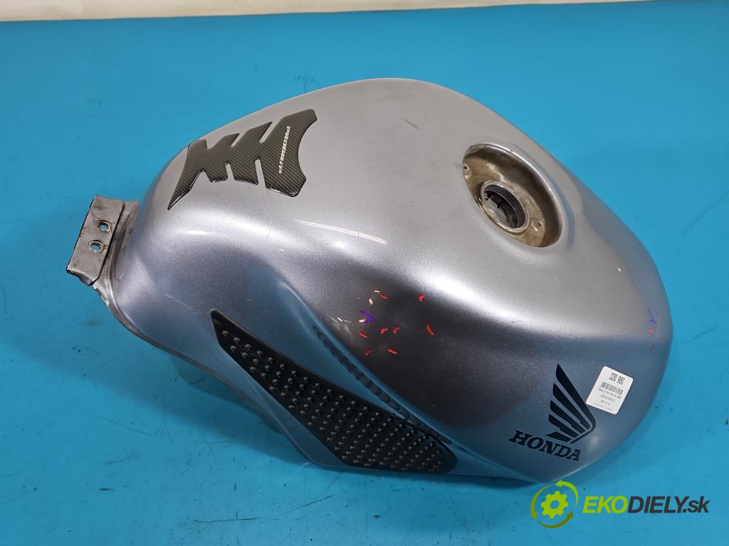 Honda VFR 800 1998-2001 0.8b 109 HP manual 80 kW 781 cm3 2- Nádrž: palivo  (Palivová nádrž)