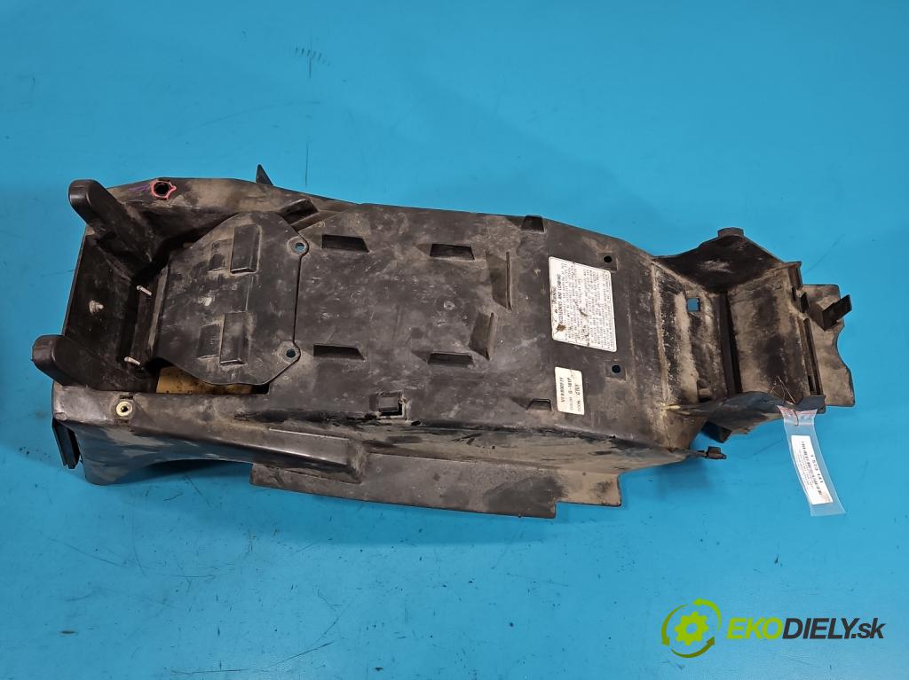 Honda VFR 800 1998-2001 0.8b 109 HP manual 80 kW 781 cm3 2- kryt plast 80100MBG-0000