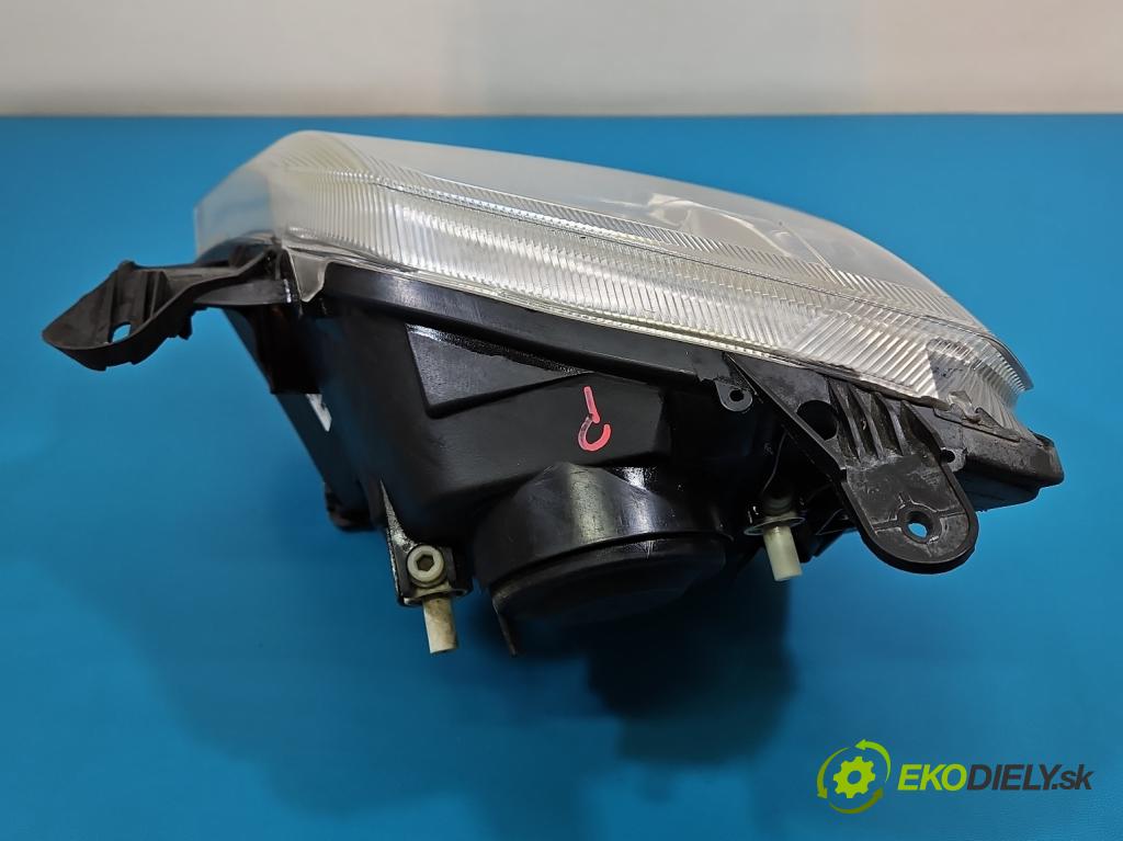 Opel Meriva A 2002-2010 1.6 16V 101 HP manual 74 kW 1598 cm3 5- Reflektor: pravý 93321053 (Svetlo predné pravé)