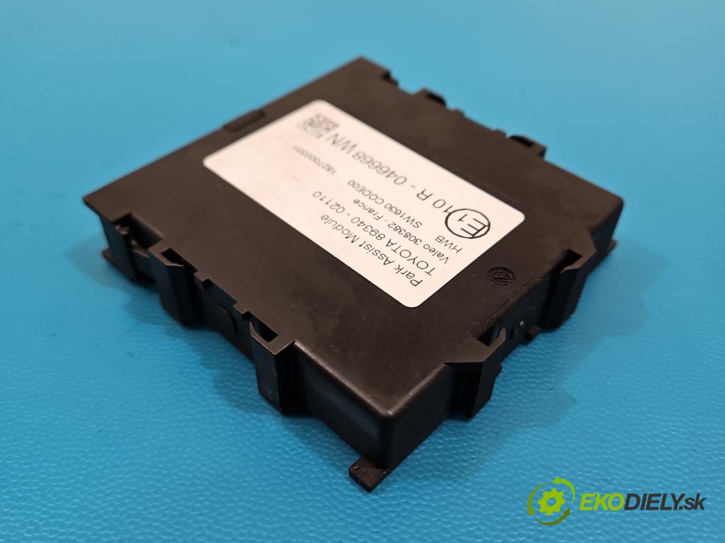 Toyota Auris II 2012-2018 1.6 16V 132  HP manual 97 kW 1598 cm3 5- riadiaca jednotka parkovaní: 89340-02110