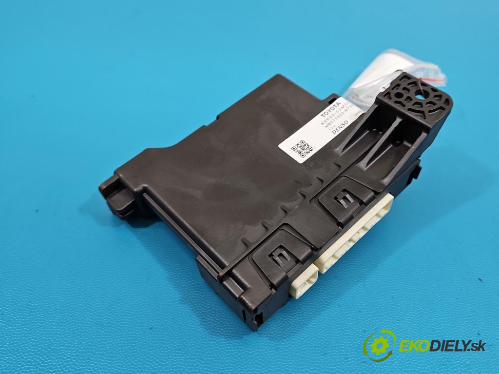 Toyota Auris II 2012-2018 1.6 16V 132 hp manual 97 kW 1598 cm3 5- řídící jednotka 88650-02M50