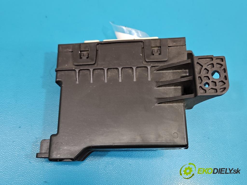 Toyota Auris II 2012-2018 1.6 16V 132  HP manual 97 kW 1598 cm3 5- riadiaca jednotka ostatné 88650-02M50