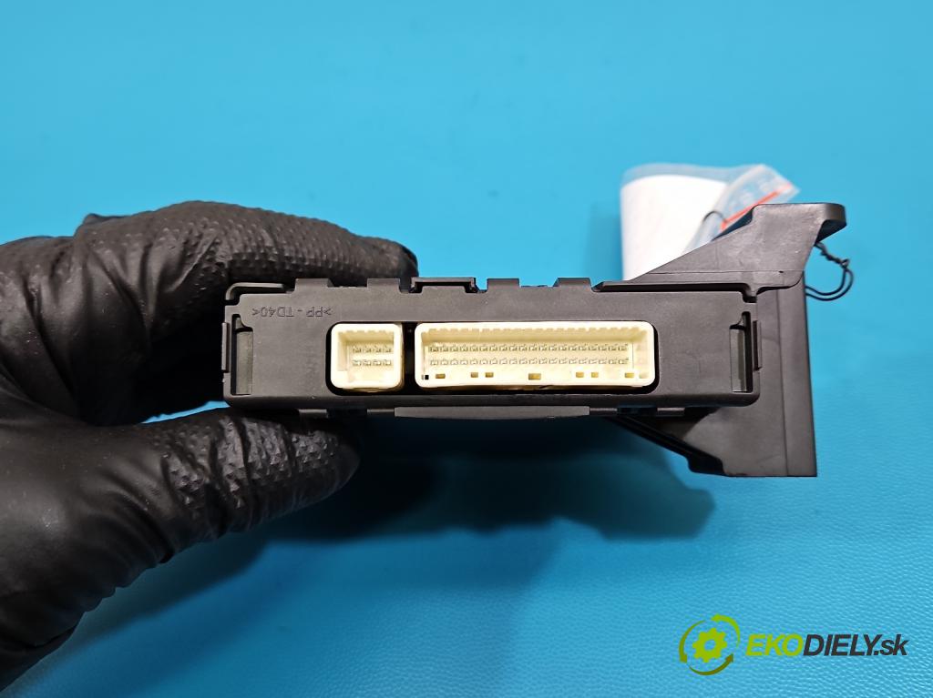 Toyota Auris II 2012-2018 1.6 16V 132  HP manual 97 kW 1598 cm3 5- riadiaca jednotka ostatné 88650-02M50