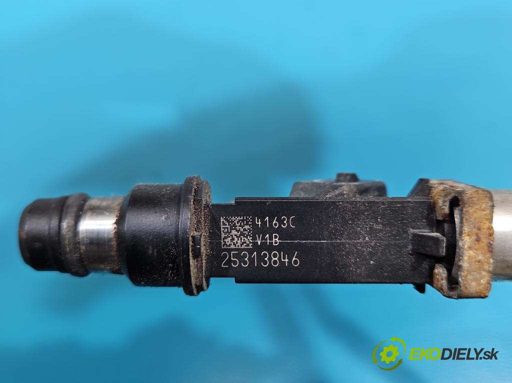 Opel Meriva A 2002-2010 1.6 16V 101 HP manual 74 kW 1598 cm3 5- vstrek 25313846 (Vstrekovač paliva)