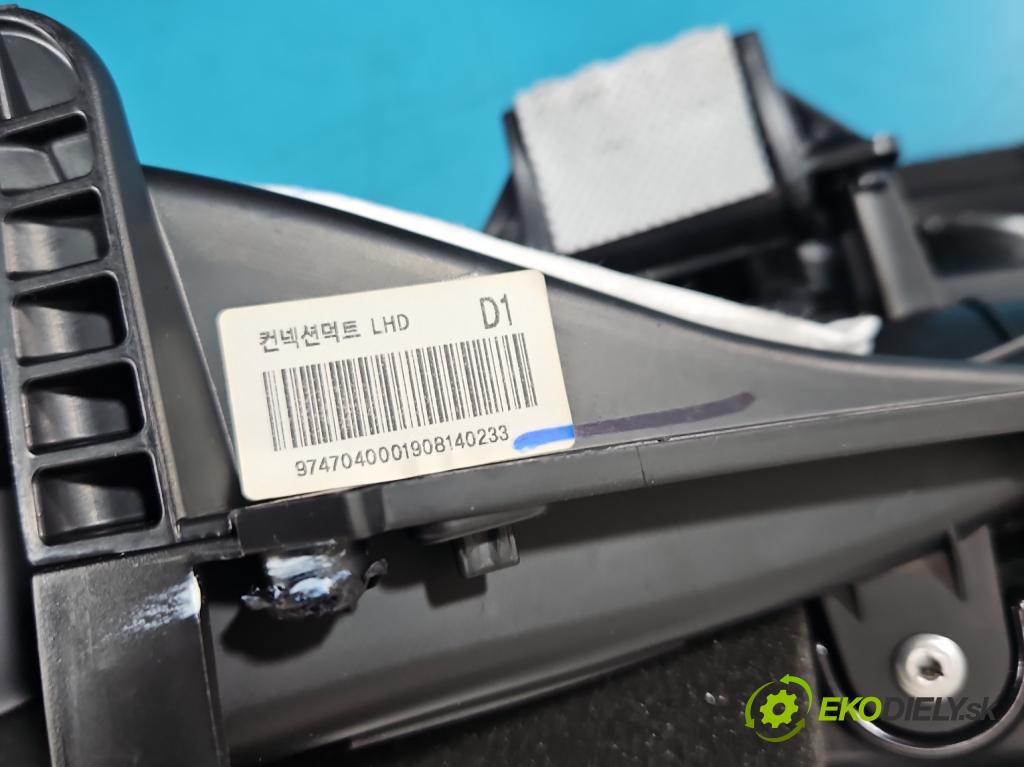 Kia Optima IV 2015-2020 1.6 T-GDI: 180 HP automatic 132.4 kW 1591 cm3 4- kokpit,pristrojová doska rozdeľovacia