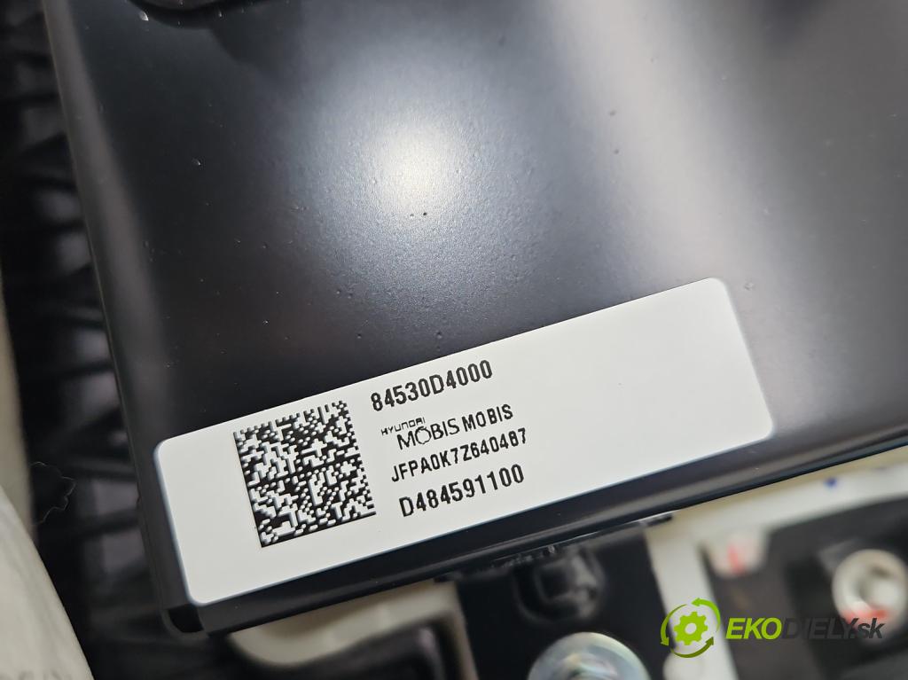 Kia Optima IV 2015-2020 1.6 T-GDI: 180 HP automatic 132.4 kW 1591 cm3 4- kokpit,pristrojová doska rozdeľovacia