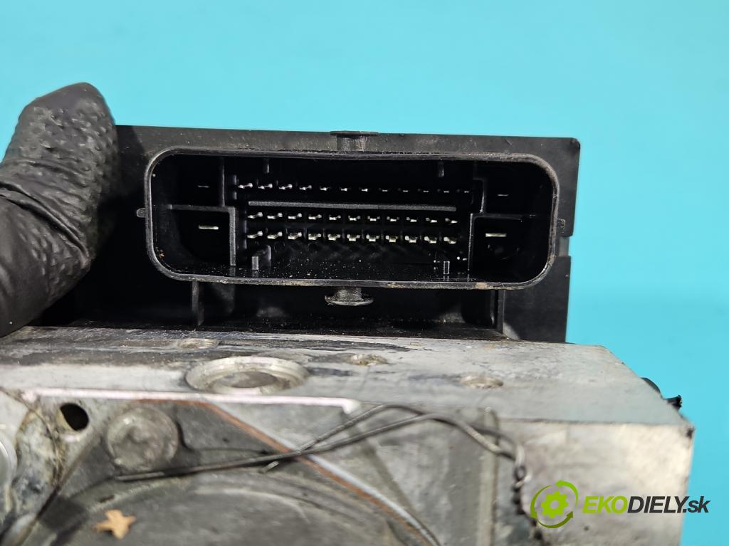 Audi A4 B7 2004-2008 3.0 tdi BKN: 204 hp automatic 150 kW 2967 cm3 5- čerpadlo abs 8E0910517A (Pumpa ABS)