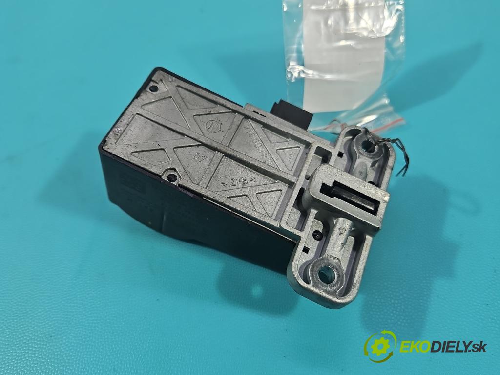 Vw Passat B6 2005-2010 1.9 tdi 105 HP manual 77 kW 1896 cm3 4- Blokáda: řízení: 3C0905861H (Riadenie ostatné)