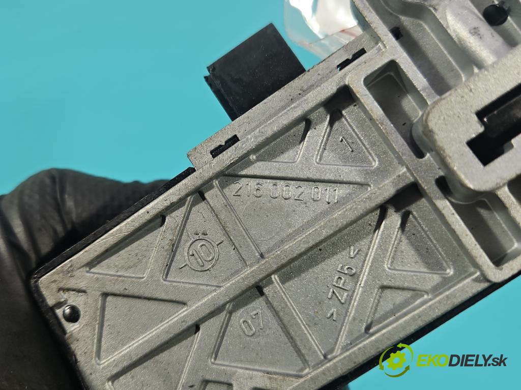 Vw Passat B6 2005-2010 1.9 tdi 105 HP manual 77 kW 1896 cm3 4- Blokáda: řízení: 3C0905861H (Riadenie ostatné)