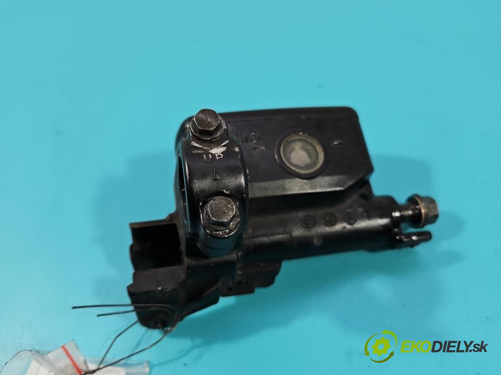 Honda VFR 800 1998-2001 0.8b 109 HP manual 80 kW 781 cm3 2- pompa spojková