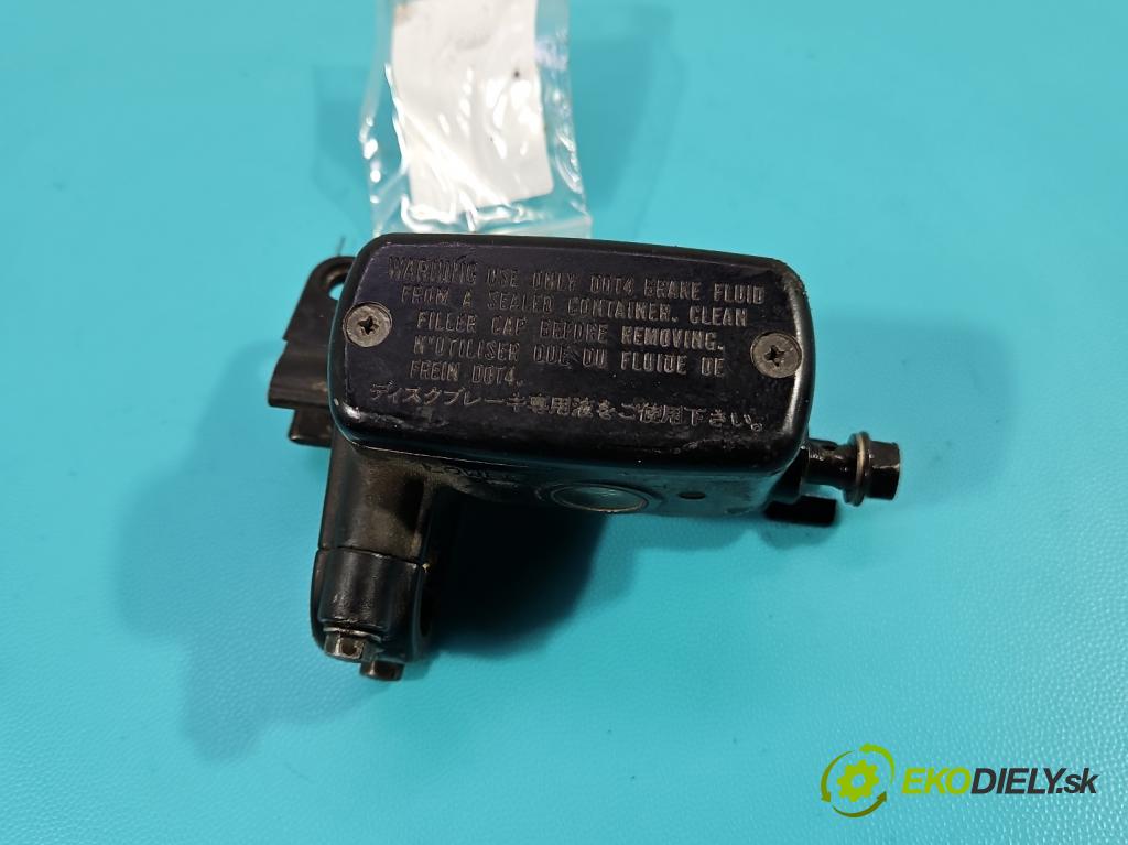 Honda VFR 800 1998-2001 0.8b 109 HP manual 80 kW 781 cm3 2- pompa spojková