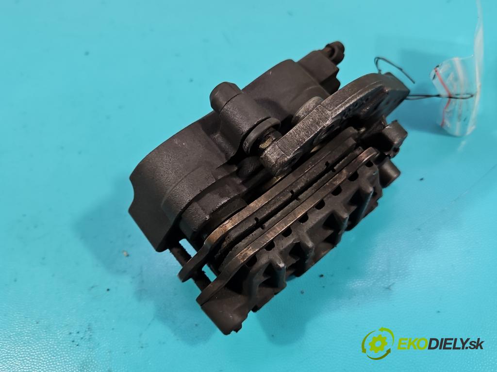 Honda VFR 800 1998-2001 0.8b 109 HP manual 80 kW 781 cm3 2- brzdič predné pravý  (Kľučka dverí ostatné)