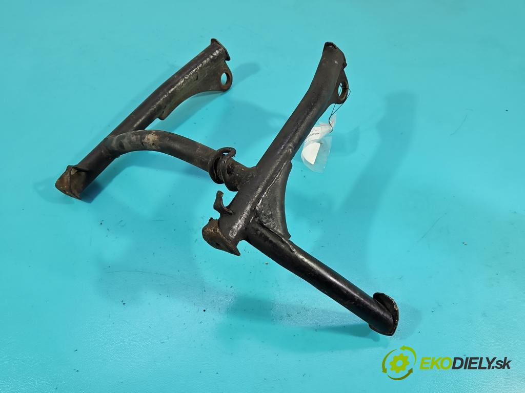 Honda VFR 800 1998-2001 0.8b 109 hp manual 80 kW 781 cm3 2- Rám: