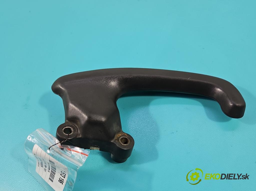 Honda VFR 800 1998-2001 0.8b 109 hp manual 80 kW 781 cm3 2- Rukojeť: