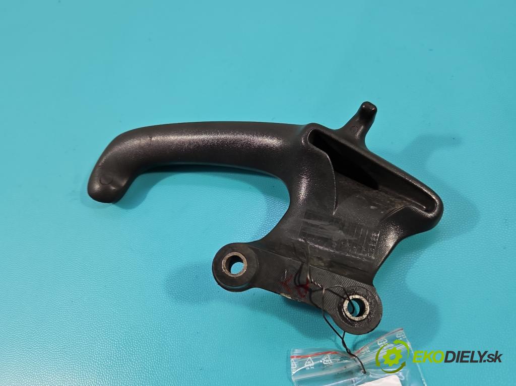 Honda VFR 800 1998-2001 0.8b 109 hp manual 80 kW 781 cm3 2- Rukojeť: