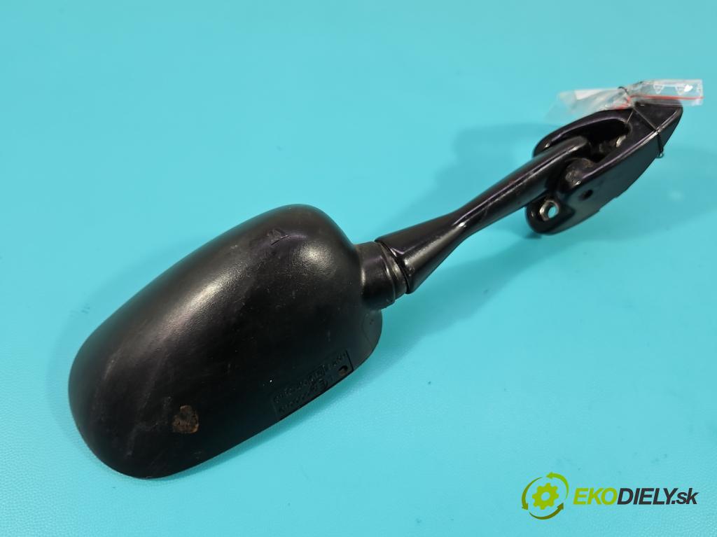 Honda VFR 800 1998-2001 0.8b 109 hp manual 80 kW 781 cm3 2- zpětné zrcátko pravé  (Klika dveří ostatní)