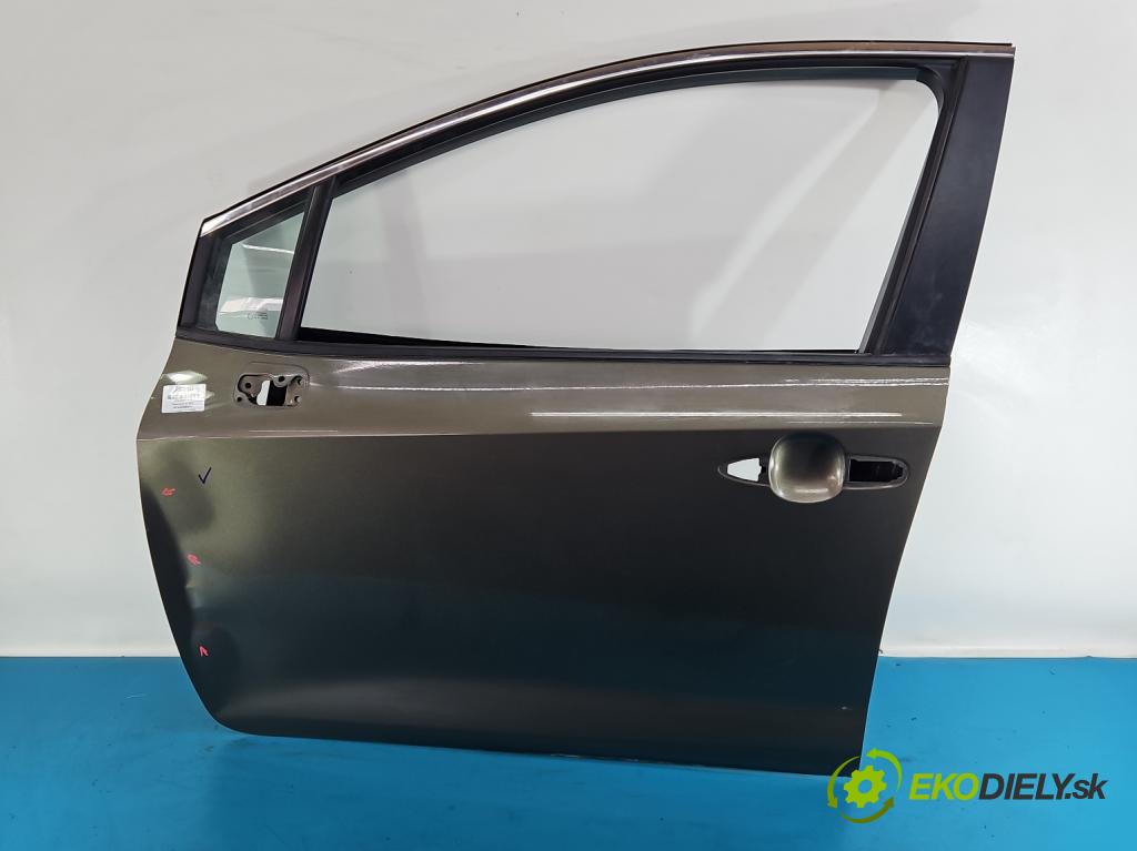 Toyota Corolla E21 2019- 1.5 12V 125 HP automatic 92 kW 1490 cm3 4- dvere predné ľavé  (Kľučka dverí ostatné)
