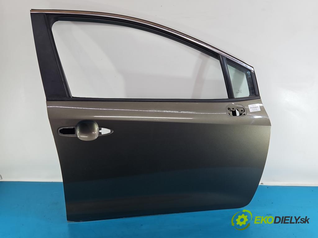 Toyota Corolla E21 2019- 1.5 12V 125 HP automatic 92 kW 1490 cm3 4- dvere predné pravé  (Kľučka dverí ostatné)