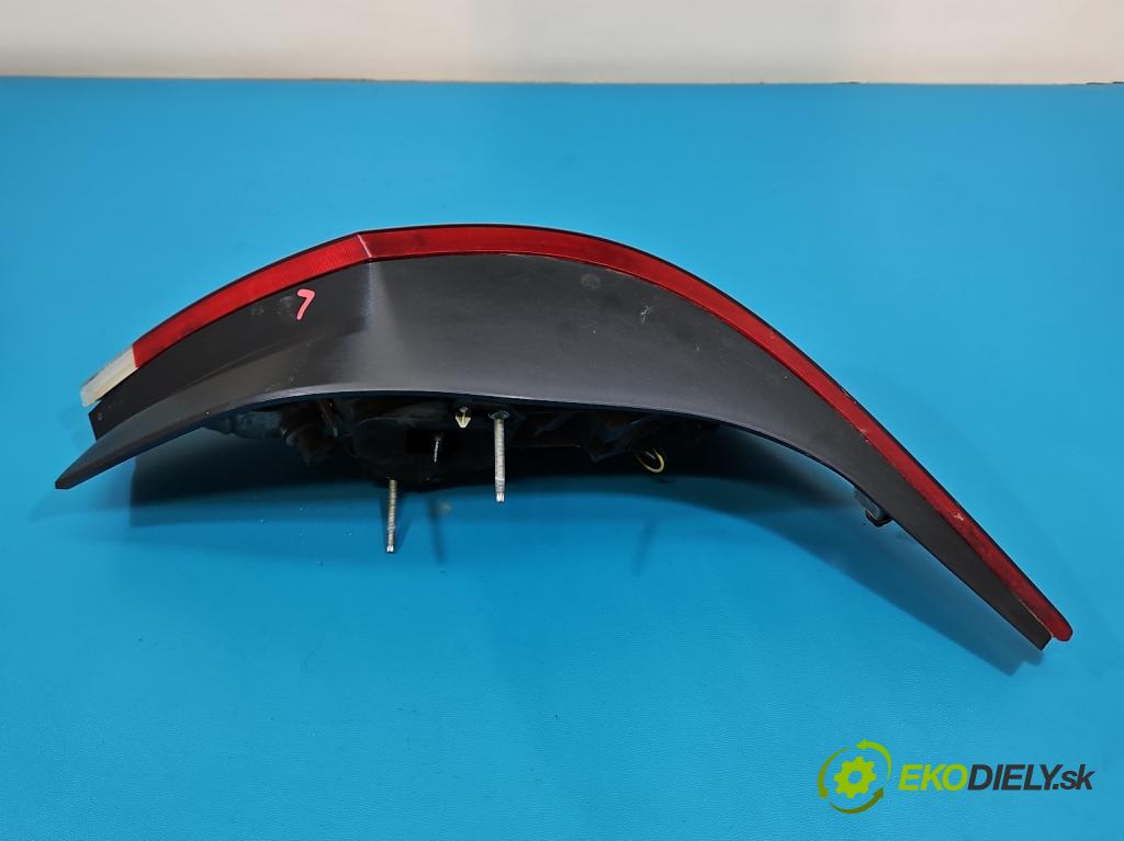 Opel Astra III 2004-2014 1.8 16V 140 HP manual 103 kW 1796 cm3 2- svetlo / reflektor zadné ľavé 342691834 (Kľučka dverí ostatné)