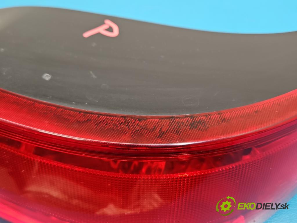 Opel Astra III 2004-2014 1.8 16V 140 HP manual 103 kW 1796 cm3 2- svetlo / reflektor zadné pravé 13191988 (Kľučka dverí ostatné)