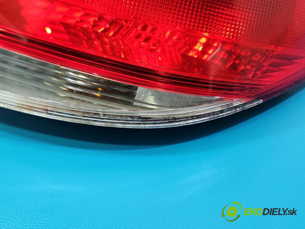 Opel Astra III 2004-2014 1.8 16V 140 HP manual 103 kW 1796 cm3 2- svetlo / reflektor zadné pravé 13191988 (Kľučka dverí ostatné)