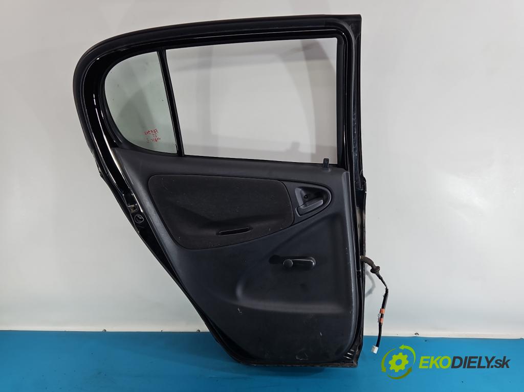 Toyota Yaris I 1999-2005 1.4 D4D 75 HP manual 55 kW 1364 cm3 5- dvere zadné ľavé  (Kľučka dverí ostatné)