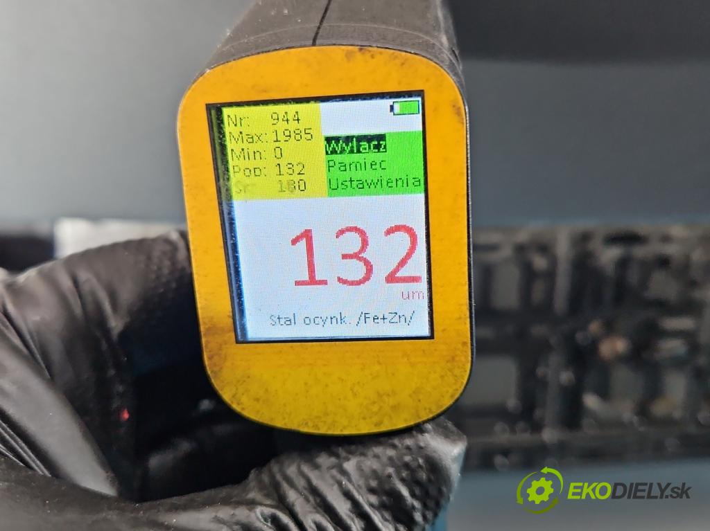 Bmw iX1 U11 0.0 elektrický: 272 HP automatic 200 kW 1 cm3 5- zadna kufor  (Kapota zadná (kufor))