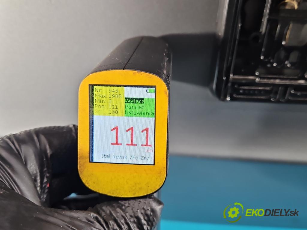 Bmw iX1 U11 0.0 elektrický: 272 HP automatic 200 kW 1 cm3 5- zadna kufor  (Kapota zadná (kufor))