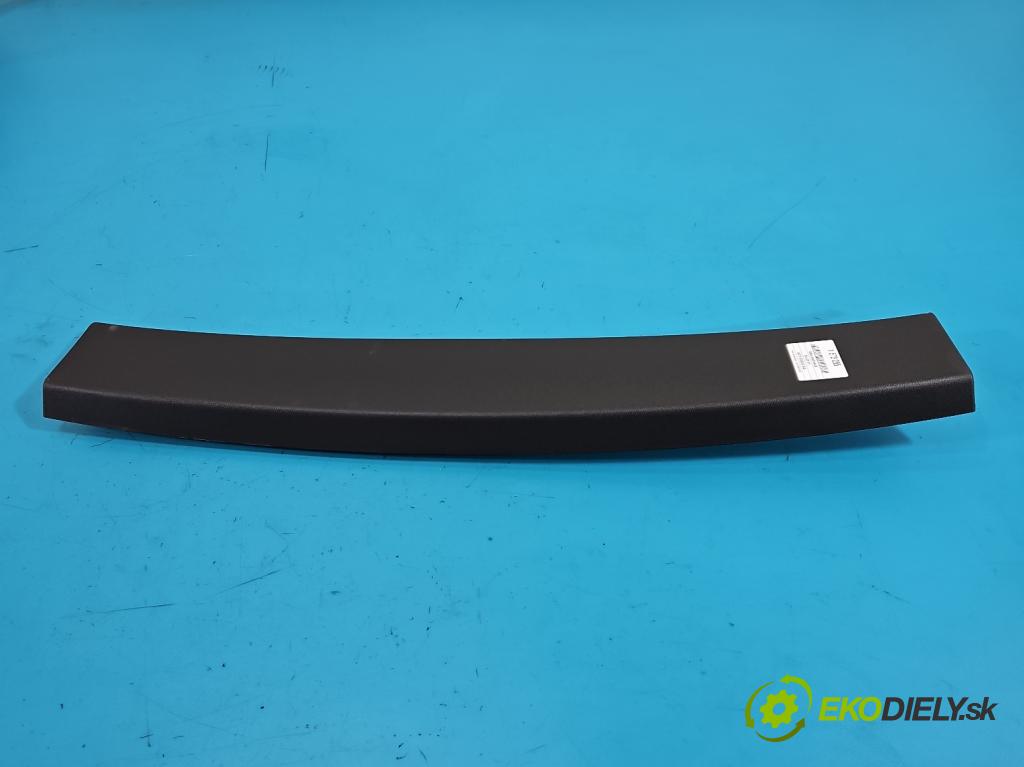 Bmw iX1 U11 0.0 elektrický: 272 hp automatic 200 kW 1 cm3 5- Tapacír: kufrových dveří 9450518