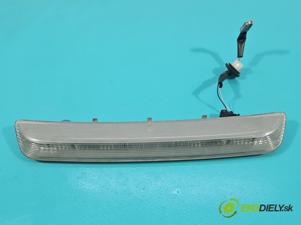 Toyota Avensis III T27 2009-2018 2.2 D4D 150 HP manual 110 kW 2231 cm3 5- světlo: stop: 81570-05110