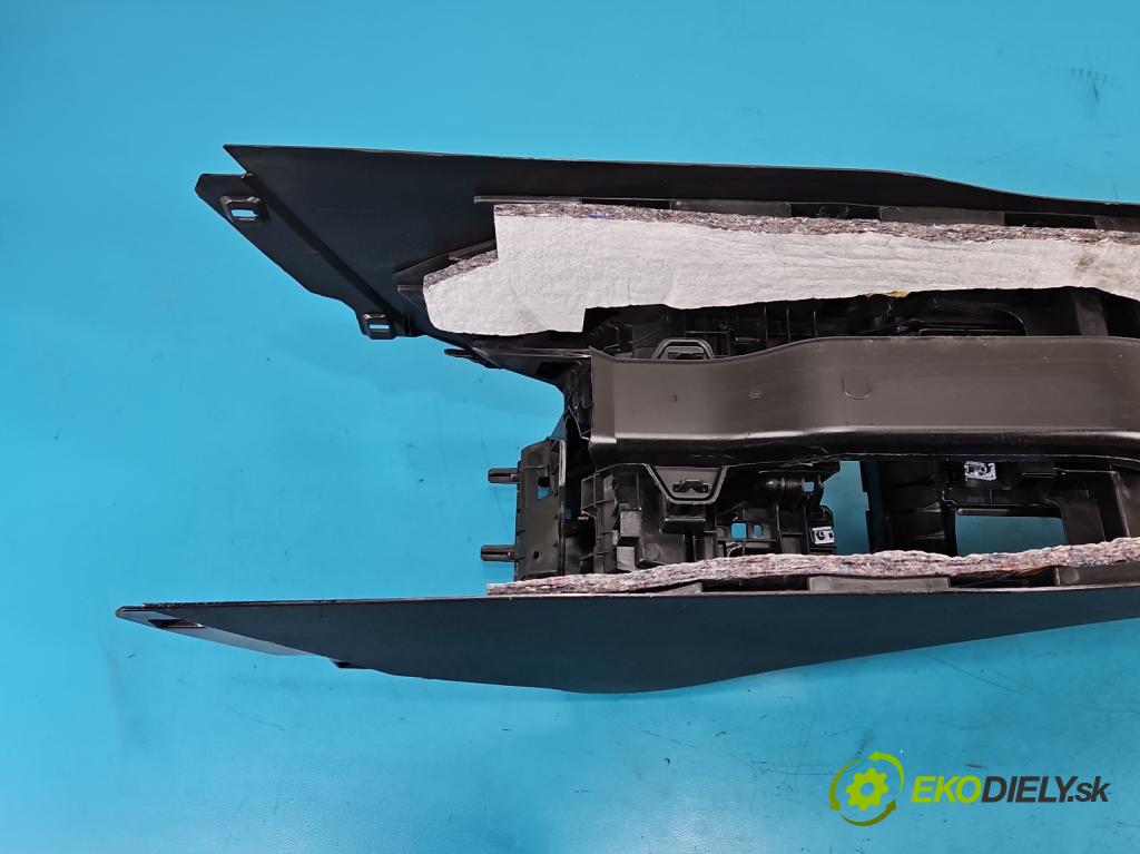 Bmw iX1 U11 0.0 elektrický: 272 HP automatic 200 kW 1 cm3 5- operadlo 9706456 (Lakťová opierka)