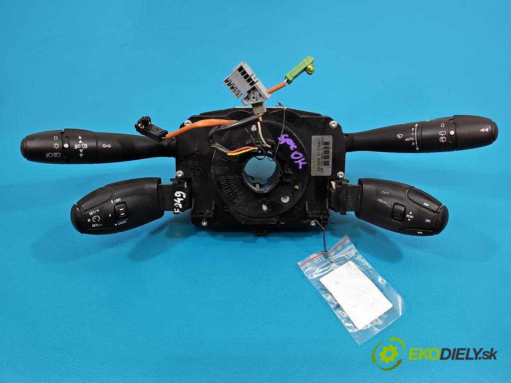 Peugeot 407 2.0 hdi 136 HP manual 100 kW 1997 cm3 5- prepínač komplex: 96476537XT (Prepínacie páčky pod volantom)