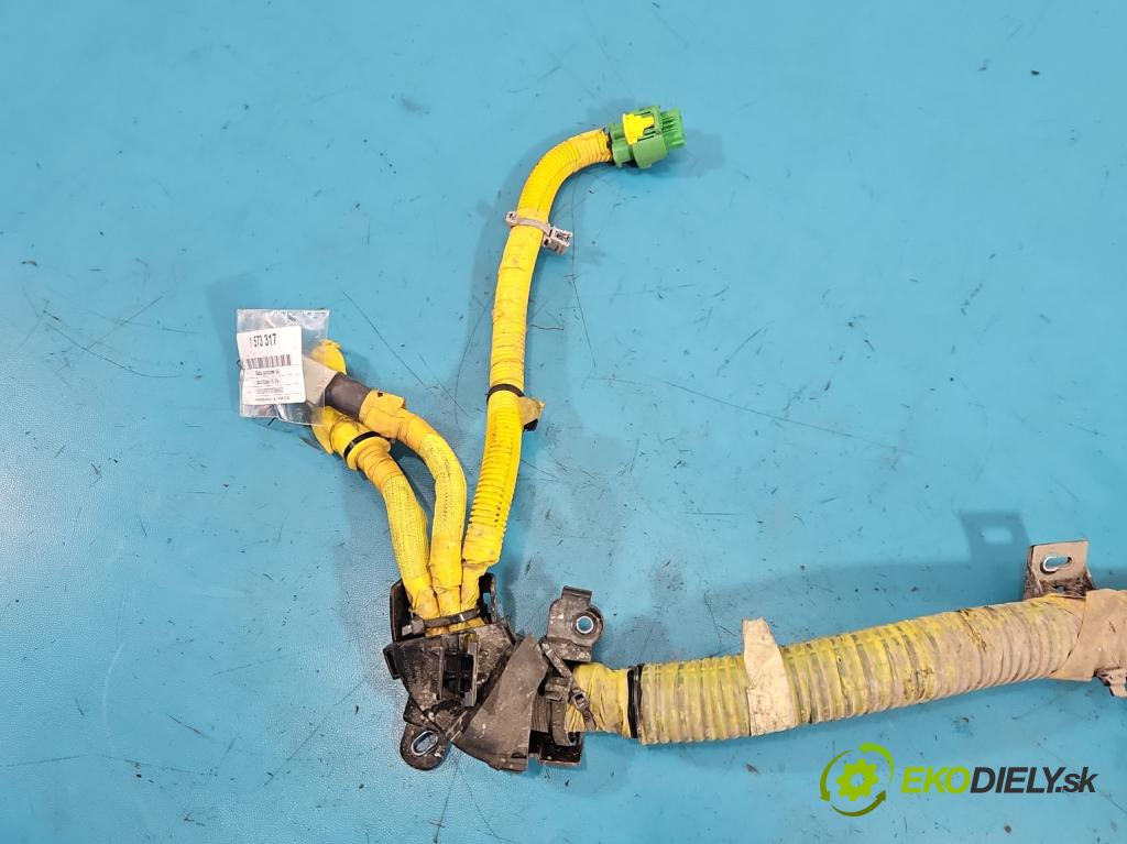 Dacia Duster III 24- 1.2 131 hp manual 96 kW 1199 cm3 5- Balíček: 241684642R