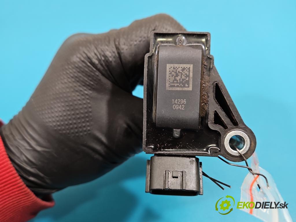 Dacia Duster III 24- 1.2 131 HP manual 96 kW 1199 cm3 5- cievka zapaľovacia 224334632R (Zapaľovacia cievka)