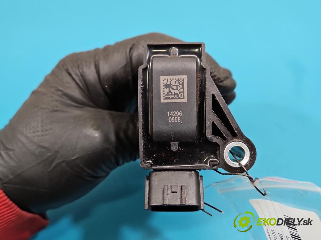 Dacia Duster III 24- 1.2 131 HP manual 96 kW 1199 cm3 5- cievka zapaľovacia 224334632R (Zapaľovacia cievka)