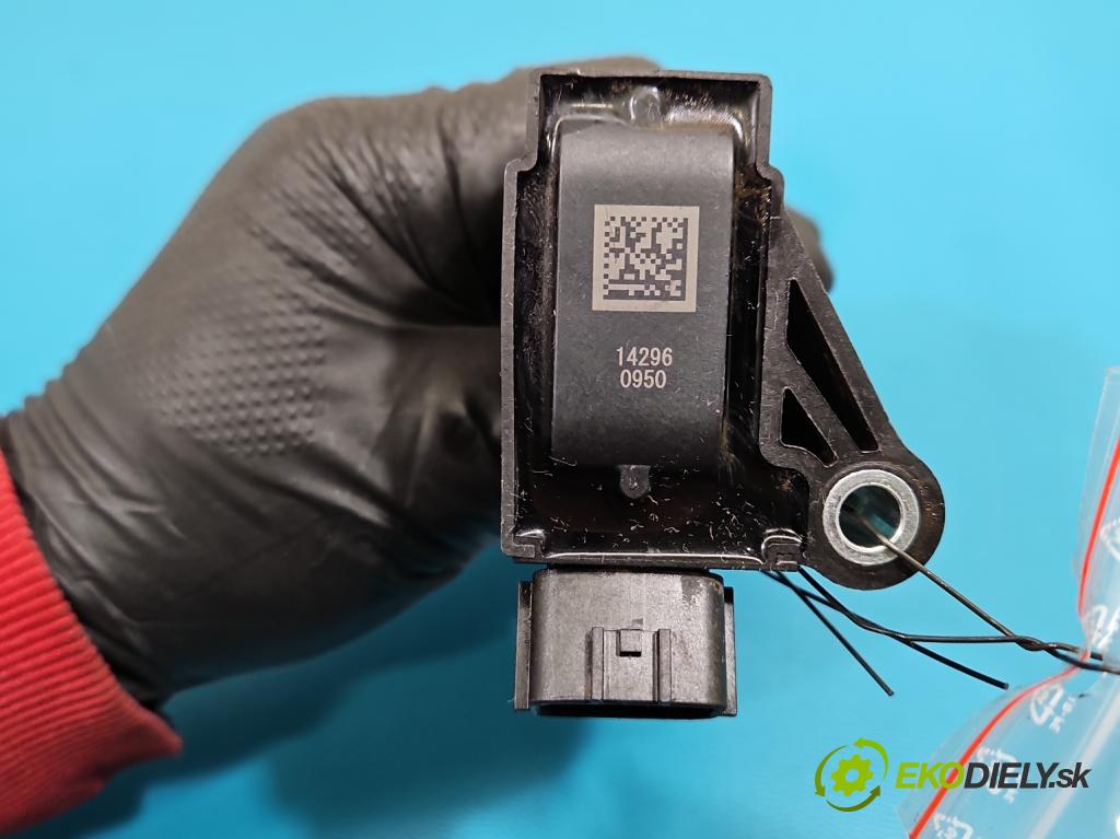 Dacia Duster III 24- 1.2 131 HP manual 96 kW 1199 cm3 5- cievka zapaľovacia 224334632R (Zapaľovacia cievka)