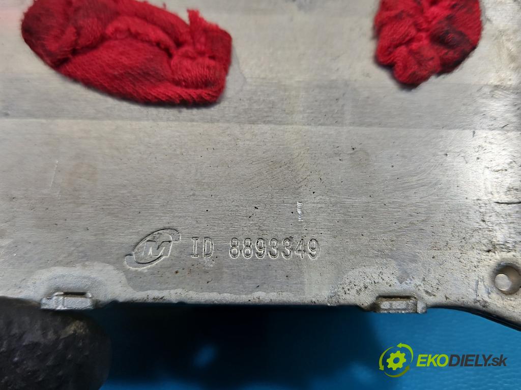 Dacia Duster III 24- 1.2 131 hp manual 96 kW 1199 cm3 5- Chladič olej: 213056905R