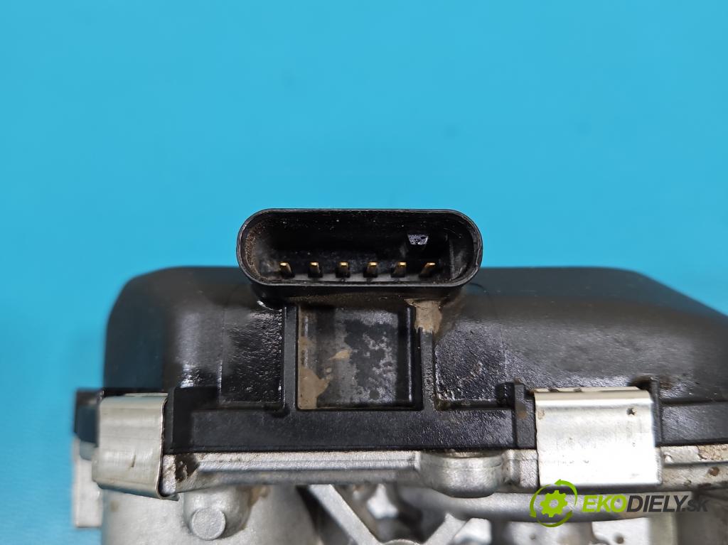 Dacia Duster III 24- 1.2 131 HP manual 96 kW 1199 cm3 5- klapka 161208350R (Škrtiaca klapka)