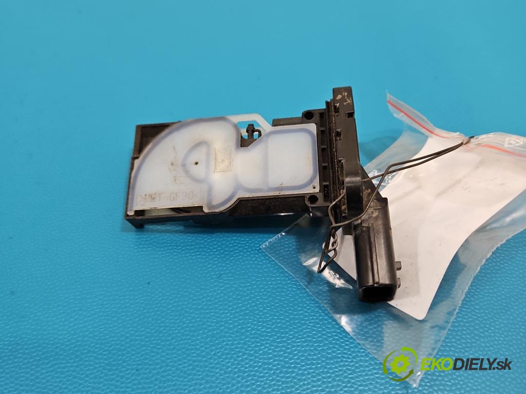 Dacia Duster III 24- 1.2 131 HP manual 96 kW 1199 cm3 5- průtokoměr: AFH60M-51A (Váha vzduchu)