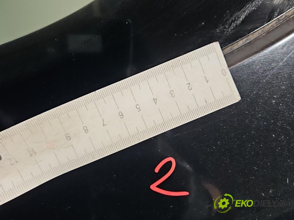 Toyota Avensis III T27 2009-2018 2.2 D4D 150 HP manual 110 kW 2231 cm3 5- zadna kufor  (Kapota zadná (kufor))