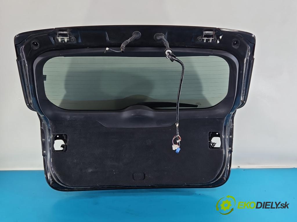 Toyota Avensis III T27 2009-2018 2.2 D4D 150 HP manual 110 kW 2231 cm3 5- zadna kufor  (Kapota zadná (kufor))