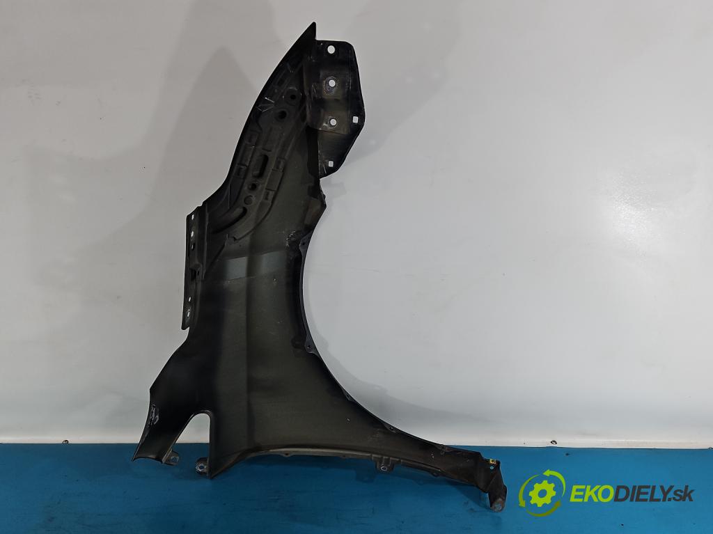 Toyota Avensis III T27 2009-2018 2.2 D4D 150 hp manual 110 kW 2231 cm3 5- blatnik přední levý  (Levý přední blatník)